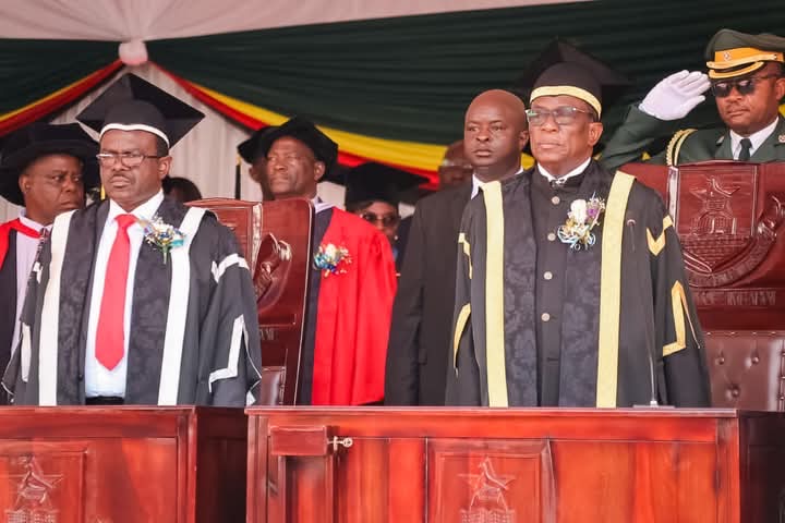 UZ Graduates Toast While Lecturers Strike