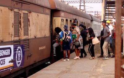 Public Outcry as Zimbabwe’s “Luxury Train” Turns Out to Be a Chicken Carriage